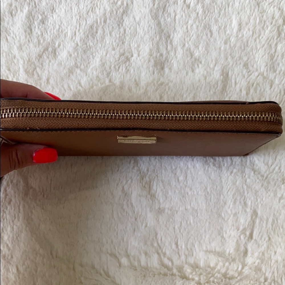 Kate Spade Wallet - Picture 4 of 8